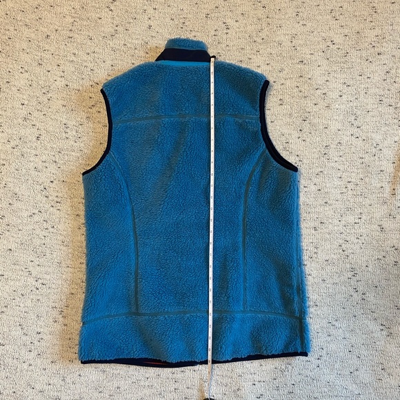 LIKE NEW Patagonia W’s Classic Retro-X Fleece Vest - Picture 6 of 6